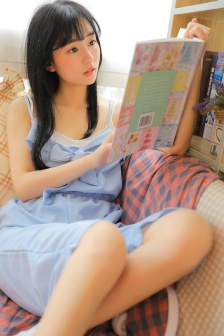 姬小满被×哭还流东西图片